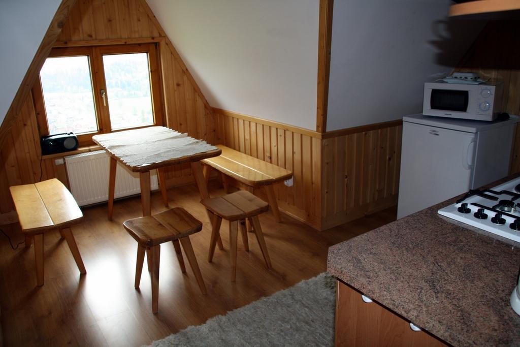 Apartamenty- Mieszkania Wakacyjne Чарна-Гура Номер фото