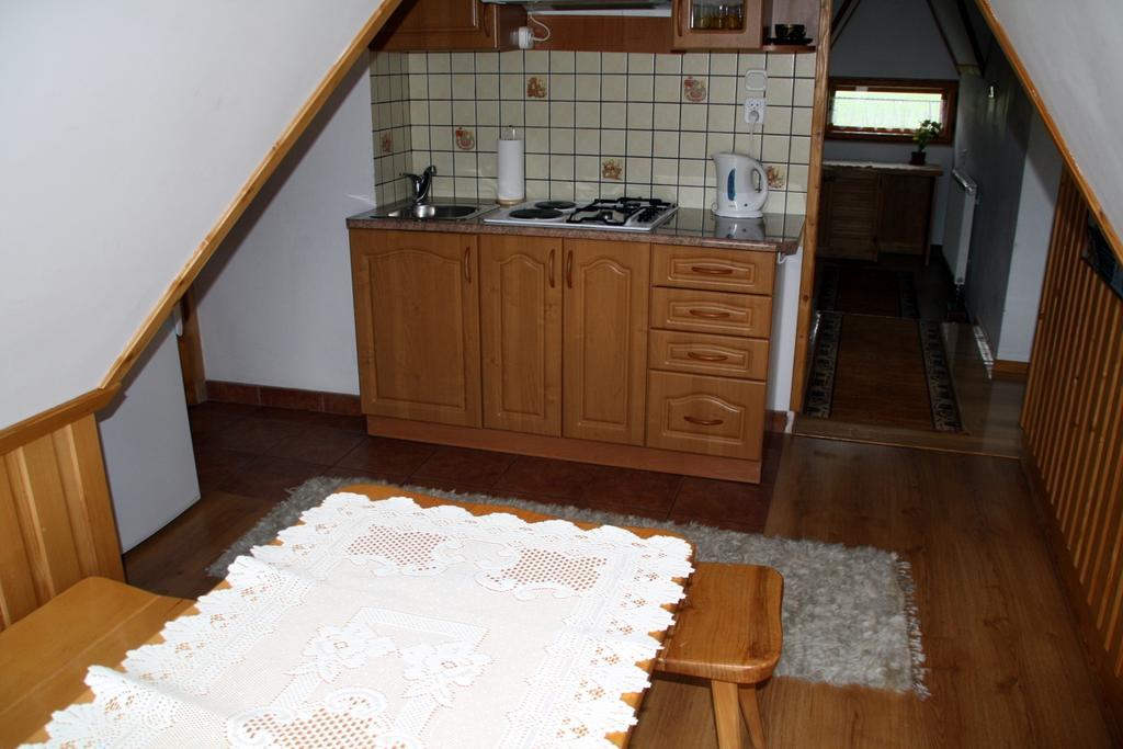 Apartamenty- Mieszkania Wakacyjne Чарна-Гура Номер фото