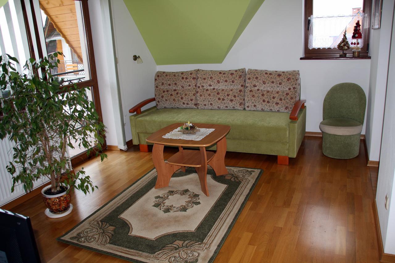 Apartamenty- Mieszkania Wakacyjne Чарна-Гура Экстерьер фото